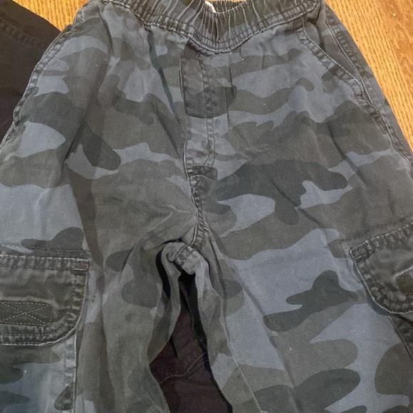 Children’s place boys pants bundle of 5 pairs - Picture 2 of 8